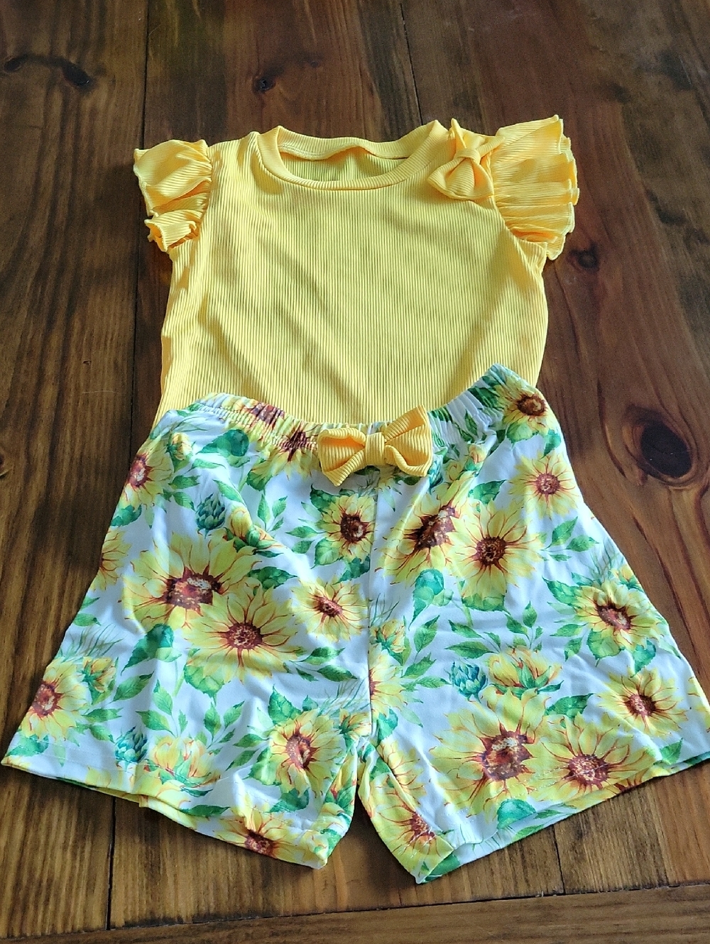 Yellow Ribbed Top & Sunflower Print Shorts Kids Set